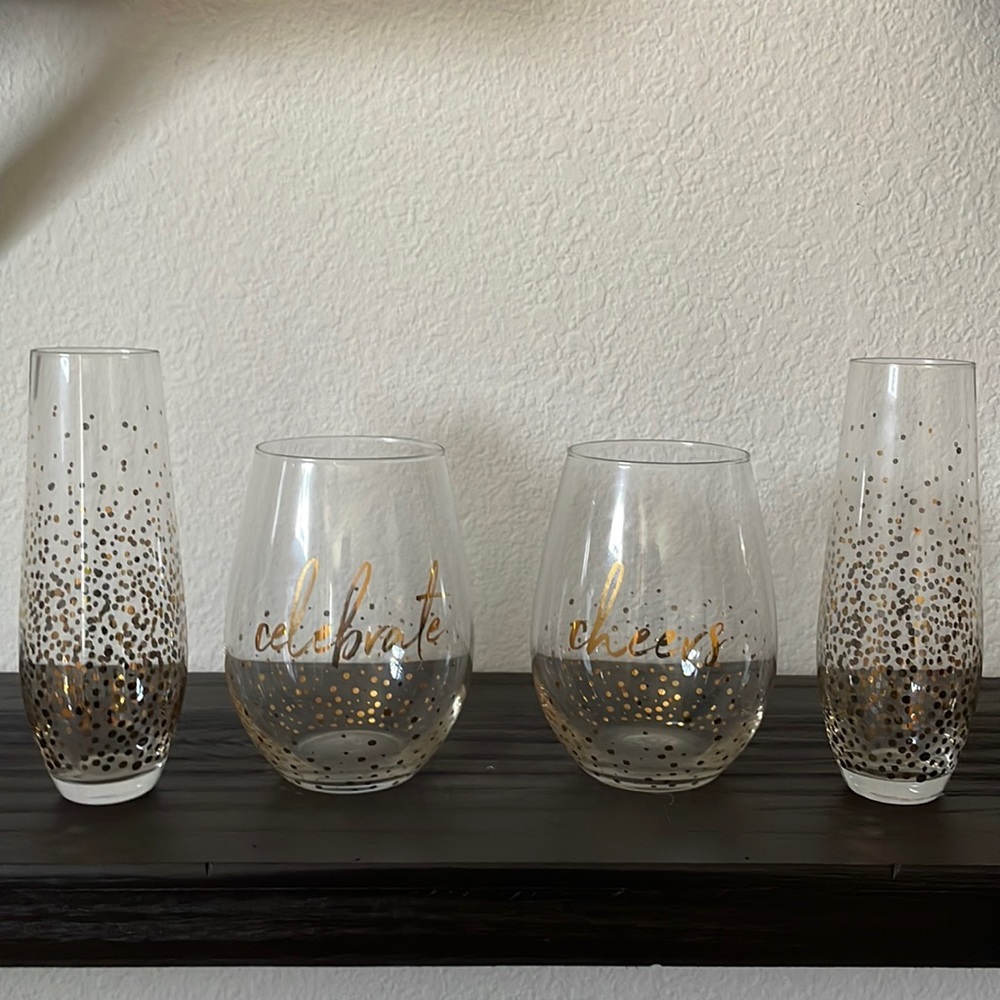 4 glittery glasses